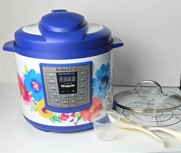 Instant Pot LUX Breezy Blossoms 6-in-1 Multi-Use Programmable Pressure Cooker - Image 1 of 4