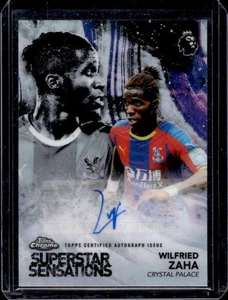 2018 Topps Chrome Premier League Wilfried Zaha Superstar Sensations Auto #82/99 - Foto 1 di 2