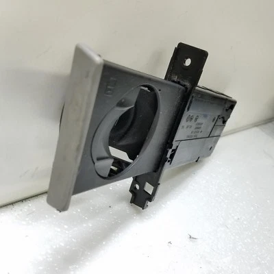 Portavasos delantero derecho BMW 328I 2007-2011 7127461 OEM Foto 1 de 4