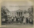 1961 Photo de presse piquets de grève anticastristes marche devant la Maison Blanche.