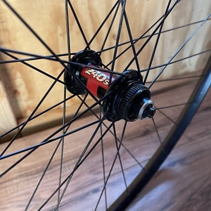 DT Swiss 240s 29 32H Stan’s Centerlock 100 x 9mm QR Front Wheel Black - Picture 1 of 8