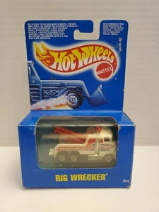 Hot Wheels #3916 Canada Boxed *Rig Wrecker* - Picture 1 of 7