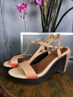 JAMBU Glamour Tan/Orange/Brown T-Strap Wedges Sz 8 EUC - Image 1 of 4