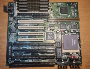 DFI G586IPV + Pentium 133MHz + 32MB EDO Ram - Picture 1 of 11
