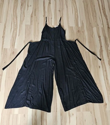 Schwarzer Marlene Palazzo Overall Jumpsuit von CLOCKHOUSE Viskose, Gr. S 38 - Bild 1 von 4