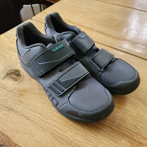 Giro Berm Women's Mountain Bike Shoes Titanium/Dark Shadow Color Cycling  - Picture 1 of 8