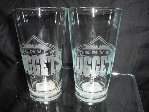 DENVER NUGGETS ETCHED LOGO (2) 16 OUNCE PINT GLASSES NEW Cover