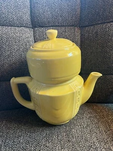 Shawnee pottery drip o later coffee pot - Picture 1 of 2