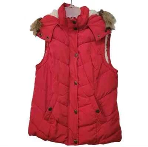 Green Tea Puffer Vest Size Medium Red Faux Fur Polyester Zip Up Button Up Hood - Picture 1 of 8