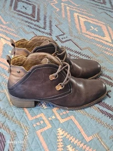 Pikolinos. Woman's Size 9.5. All Leather Ankle Type Boot/ Shoe. Very Nice - Picture 1 of 7