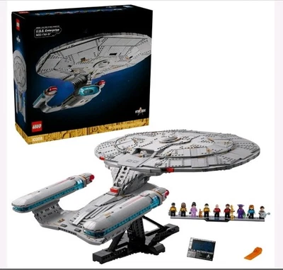 Lego 10356 - Star Trek: U.S.S. Enterprise NCC-1701-D™