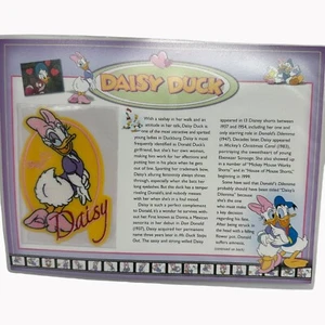 Parche y tarjeta informativa coleccionables Willabee & Ward Disney Daisy Duck 1940 - Imagen 1 de 4