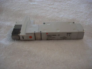 SMC PNEUMATIC SOLENOID VALVE VQC2100N-51 - Picture 1 of 5