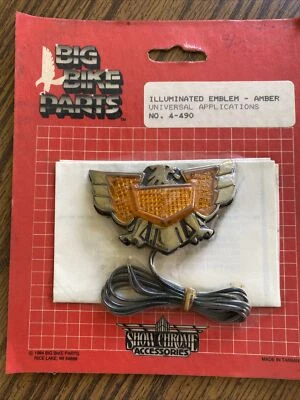 NUEVO DE LOTE PIEZAS DE BICICLETA GRANDE 1984 emblema iluminado - ámbar águila espectáculo de luces cromo 4-490 Foto 1 de 4