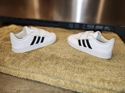 Adidas VL Court White W/Black Stripe DB1839. Size: 9K - Image 1 of 4