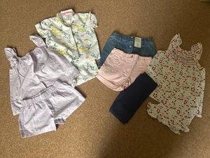 Girls Bundle Age 4-5 Years pjs, skirts shorts top and leggings - Picture 1 of 3