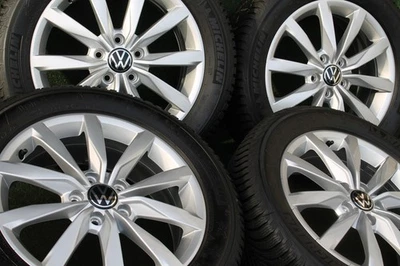 Original VW T-Roc 5G0601025K Dijon Winterräder 215/55 R17 94V -7,8mm7,5mm DOT:23 - Bild 1 von 4