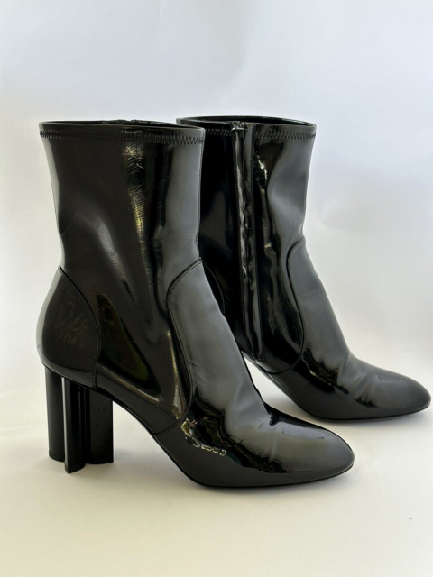 Louis Vuitton High Heel Ankle Boots in Black Patent Leather ref.602237 -  Joli Closet