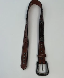 Ariat Damas 32” Corazones Tooled Tachonados 1.5” Ancho Cinturón Cuero Marrón Plata H7 - Imagen 1 de 10