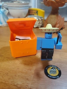 Roblox Celebrity Series 8: TRADELANDS BREKI SPACE PIRATE + ALIEN PIRATE PAL Code - Picture 1 of 3