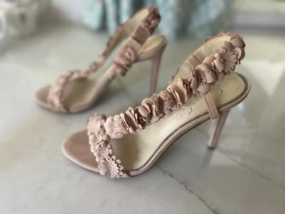 JESSICA SIMPSON JESSIN BEIGE SUEDE OPEN TOE FLOWER STRAP 4” DRESS HEEL SIZE 7.5 - Image 1 of 3