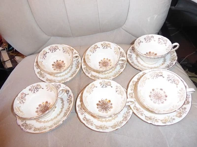 set 6 cups and saucers Stanley fine bone china white and gold vintage - Image 1 of 4