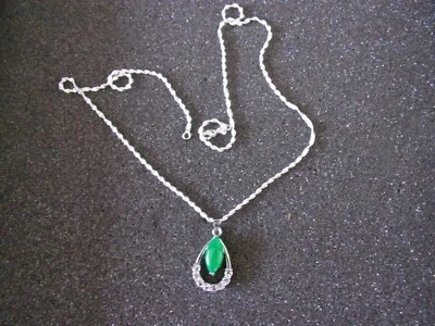 catenina in argento 925 con pendente in giada verde..........4 - Immagine 1 di 2