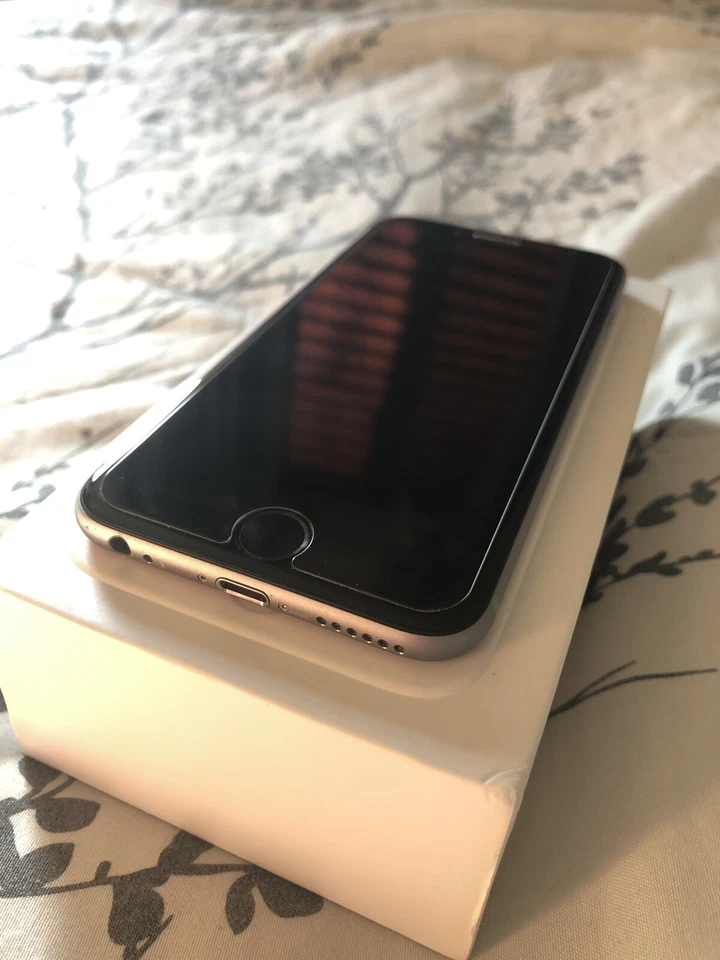 Unlocked Apple iPhone 6 - 64GB Space Gray AT&T A1549 (GSM) ATT T-Mobile Verizon - Image 1 of 4