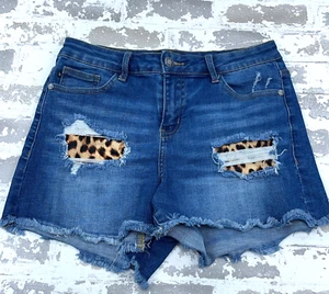 Judy Blue Shorts Women Medium 29 Waist Cut Off  Jorts Cheetah Holes Ladies - Picture 1 of 13
