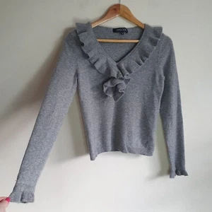 Damenpullover Episode grau Kaschmir 100 % Kaschmir Pulli Rüschenausschnitt UK 10 Small - Bild 1 von 22
