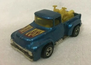 HOT WHEELS STEPSIDE PICK UP TRUCK 1973 WITH MOTORCYCLES RARE MALAYSIA VINTAGE - Picture 1 of 5