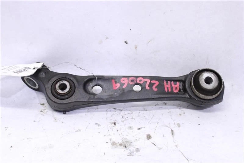 Used Front Right Lower Lower Control Arm Front fits: 2013 Bmw 740I AWD rear Fron Foto 1 de 4