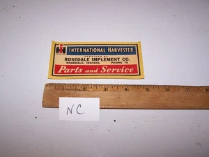 1947 Rosedale Indiana Implement Co Calcomanía Meyercord Cosechadora Internacional IH-NC - Imagen 1 de 2