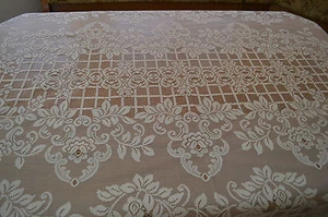 Heritage Lace Ivory Rectangular 60 x 100 Tablecolth Flower Trellis Design (94) - Picture 1 of 2