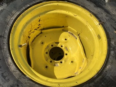 Rueda Usada 12.25" X 19.5" 6 Pernos x 6 “6 x6” Pequeño Tractor Kubota John Deere Foto 1 de 4