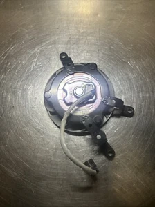 Yamaha YZF-R6 2006-2020 Left Side Radiator Fan OEM 2C0-12405-00-00 #1278 - Picture 1 of 6