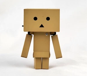 Figura Danbo Mini Revoltech Ojos Iluminados Yotsuba&! Importación de Japón 3 pulgadas RARO - Imagen 1 de 5