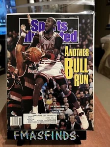 C1 1990 MICHAEL JORDAN BULLS Sports Illustrated 17 dicembre un'altra corsa al toro - Foto 1 di 1