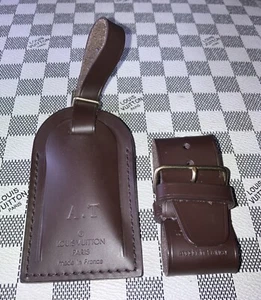 Louis Vuitton 2 piece Brown & Gold Hardware Tag & Pointed W/ Initials ( A.T ) . - Picture 1 of 13