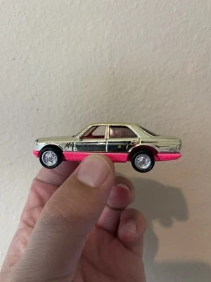 De colección 1981 Hot Wheels California Custom Mercedes Benz 380SEL dorado Foto 1 de 4