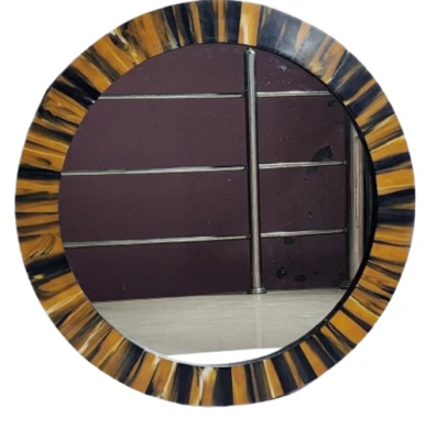 Espejo redondo con incrustaciones de resina negra y cejas Foto 1 de 4