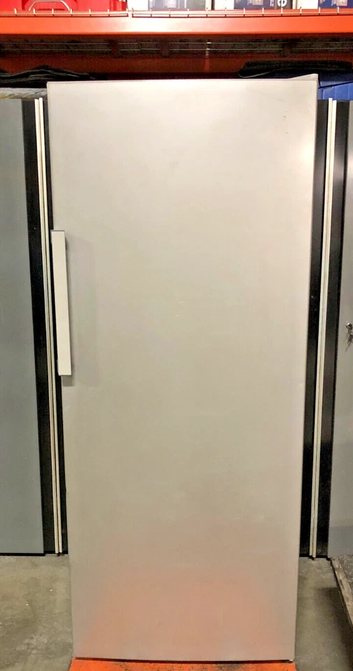 🔥 IsoTherm 12v y 24v tamaño completo cámper furgoneta VOLT refrigerador con capacidad solar (So-Cal) Foto 1 de 4