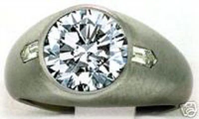 Anillo de platino para hombre de 3 quilates certificado GIA 2,53 quilates I SI1 redondo y 2 diamantes talla bala Foto 1 de 4