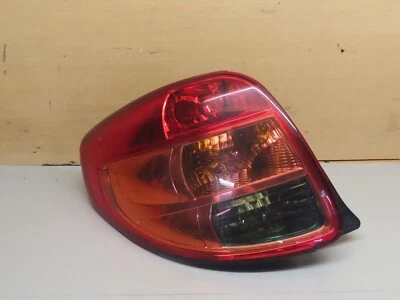 Luz traseira 2010 Suzuki SX4 SZ4 VVT MK1 5 portas - passageiro N/S (B61) - Imagem 1 de 4