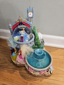 Disney Cinderella Snowglobe With Working Fountain Musical Evil Stepsisters