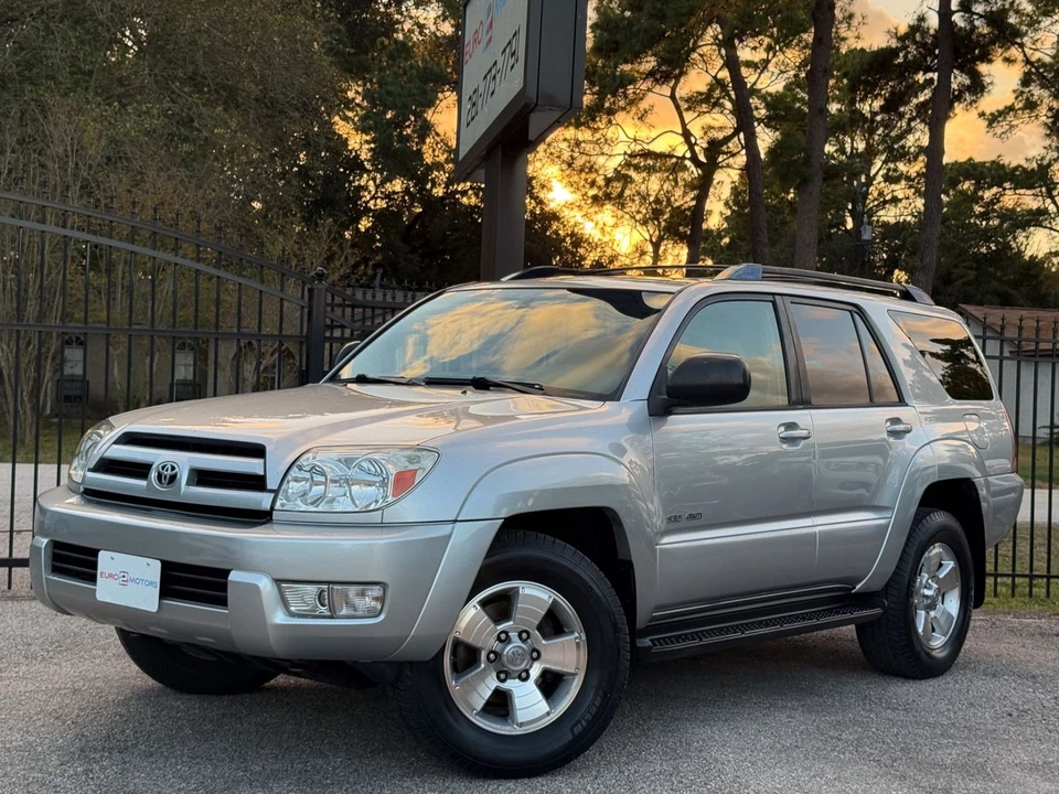 2004 Toyota 4Runner SR5 - Image 1 of 4