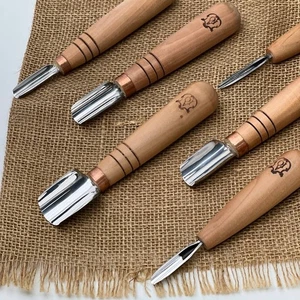 Short gouge straight-bevel, Woodcarving tools, Chisels, Gift for teenager - Picture 1 of 8