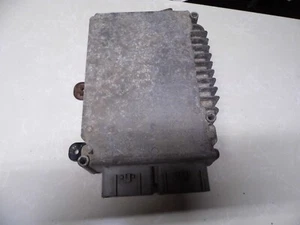 01 DODGE CARAVAN TOWN & COUNTRY  ECM ECU ENGINE CONTROL MODULE 4727402AK - Picture 1 of 3