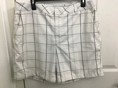 Pantalones cortos de golf Under Armour para hombre blancos/grises Performance 36R Foto 1 de 4