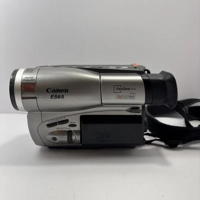 Canon ES65A Camcorder 8mm Hi8 With Battery No Power Cord/ With Travel Case - Image 1 of 4